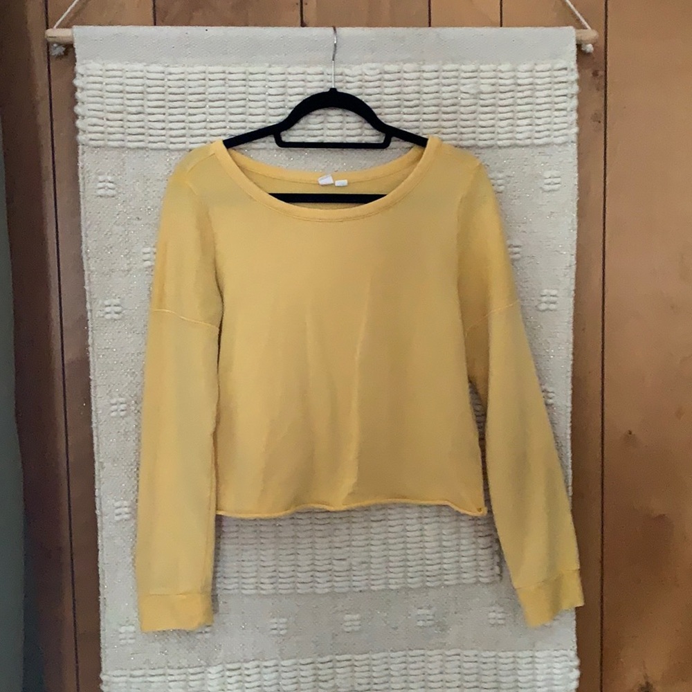 Melrose and Market yellow crop sweatshirt